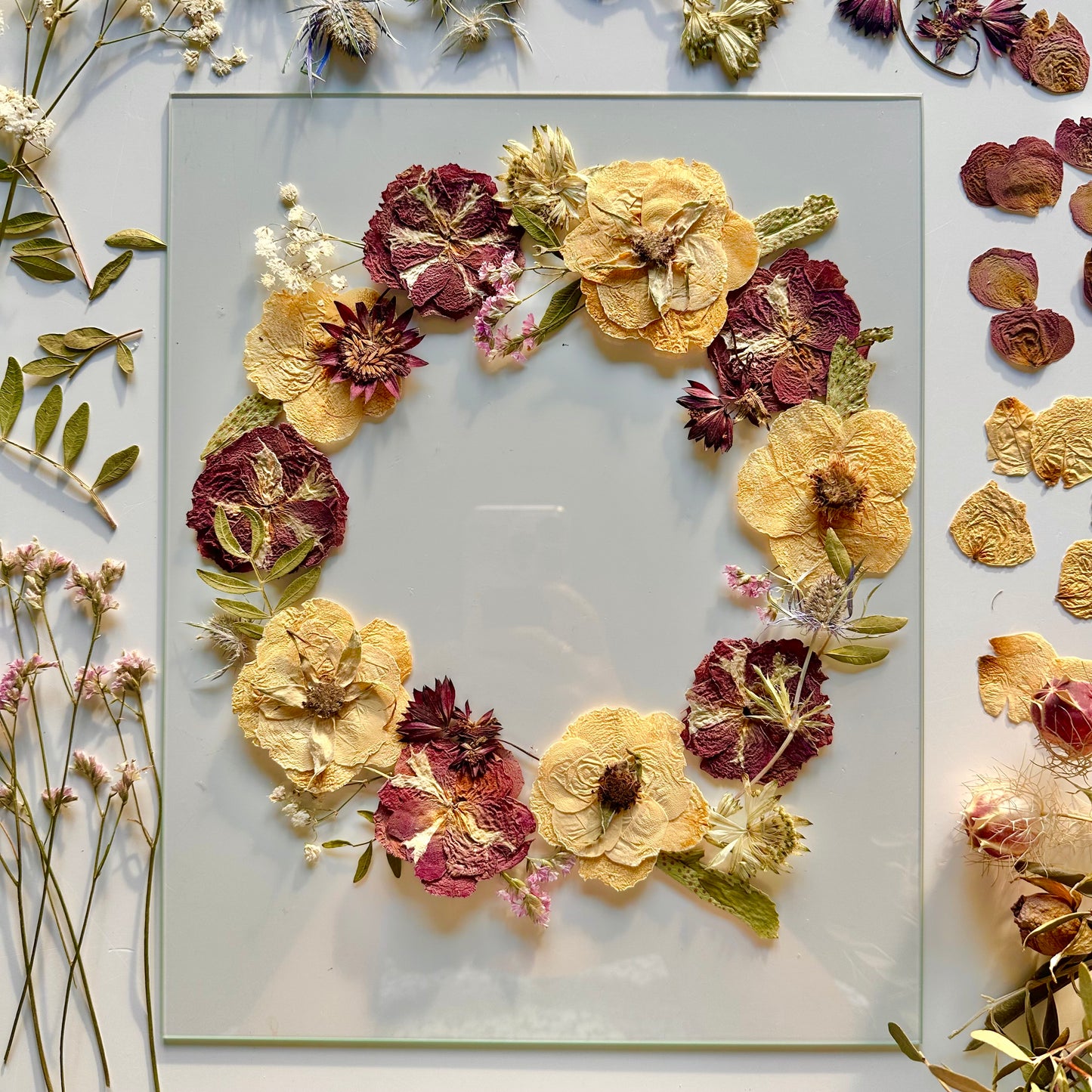 DRIED FLOWERS YOURSELF - 30x40 cm - Preserving wedding bouquet between two glasses 