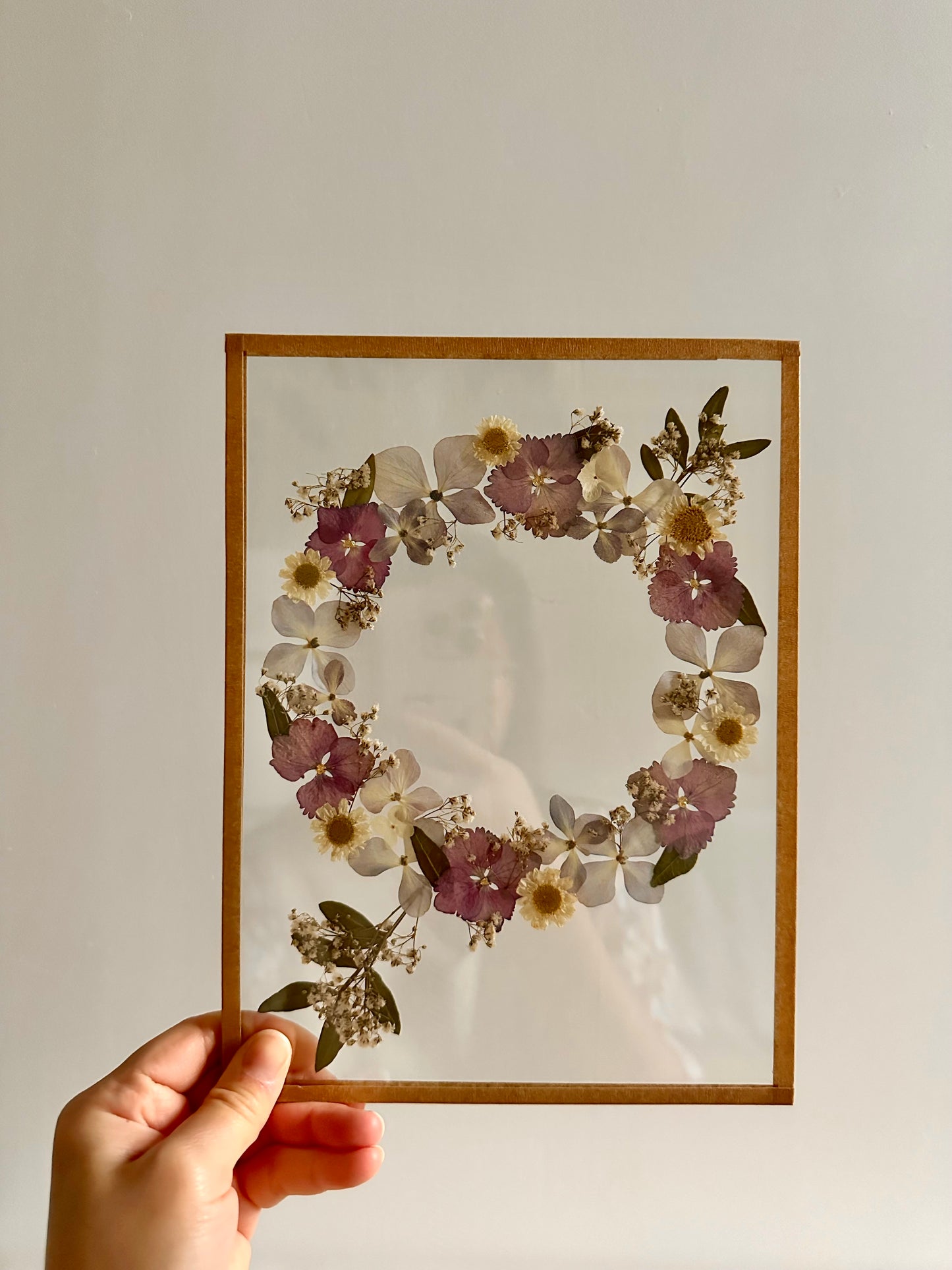 Flower Crown - Minimalist Herbarium No. 27 - 18x24 cm