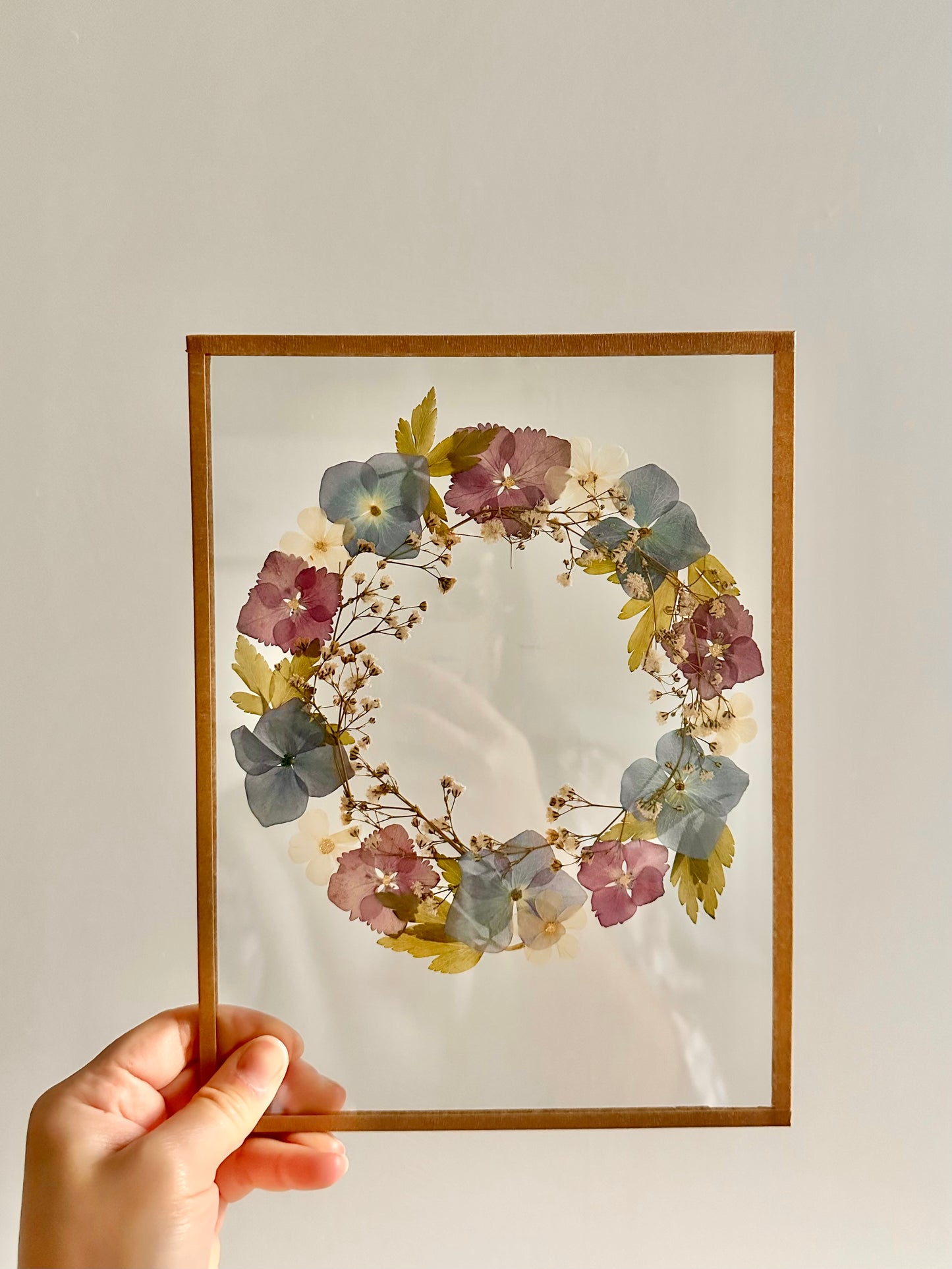 Flower Crown - Minimalist Herbarium No. 27 - 18x24 cm