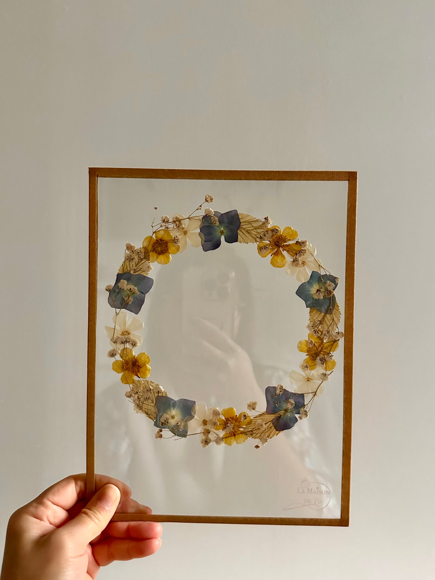 Flower Crown - Minimalist Herbarium No. 27 - 18x24 cm